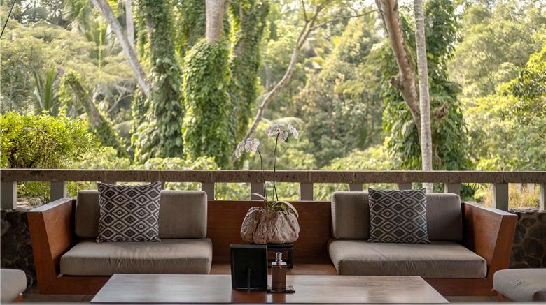 <b>Alila Ubud Lobby</b>. Images powered by <a href="https://iceportal.shijigroup.com/" title="IcePortal" target="_blank">IcePortal</a>.