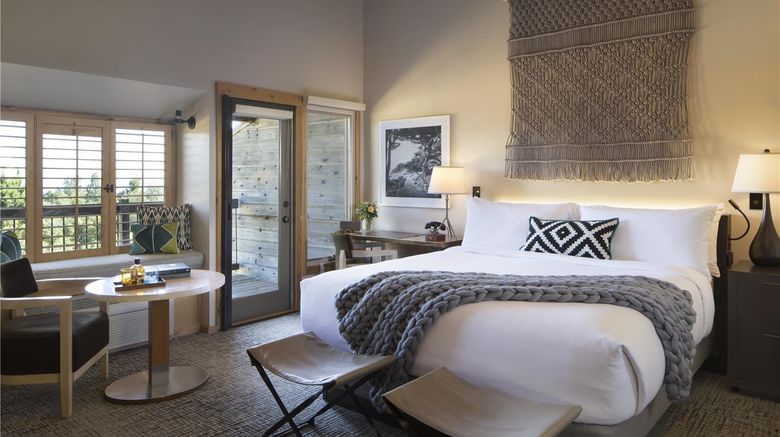 <b>Ventana Big Sur, an Alila Resort Room</b>. Images powered by <a href="https://iceportal.shijigroup.com/" title="IcePortal" target="_blank">IcePortal</a>.