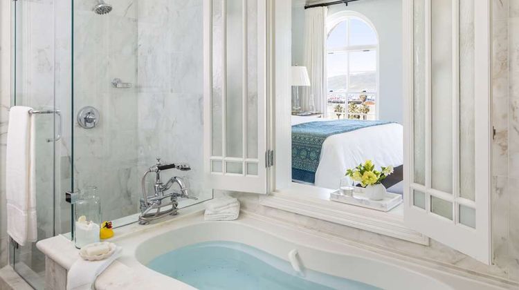 Hotel Casa del Mar Room