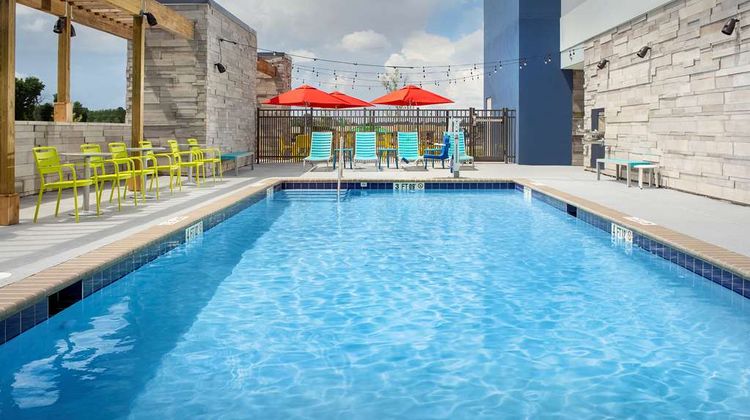 Home2 Suites Southeast Fort Jackson Pool