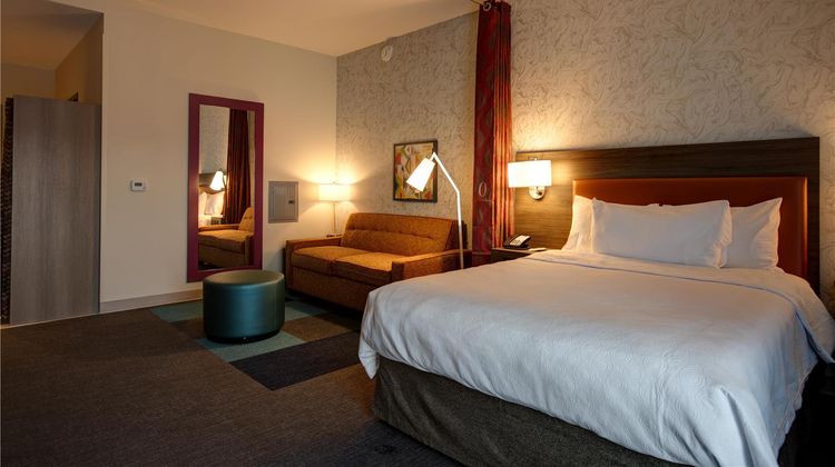 Home2 Suites by Hilton Charlotte Uptown Room