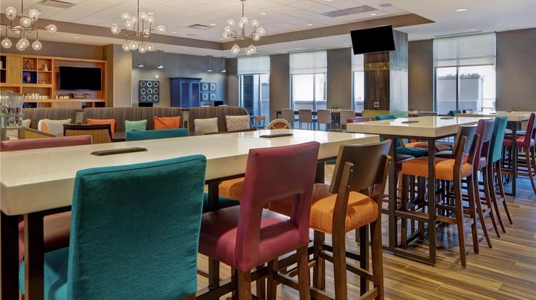 Home2 Suites by Hilton Charlotte Uptown Restaurant