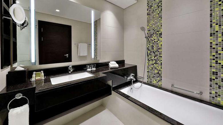 <b>Doubletree by Hilton Doha Al Sadd Room</b>. Images powered by <a href="https://iceportal.shijigroup.com/" title="IcePortal" target="_blank">IcePortal</a>.