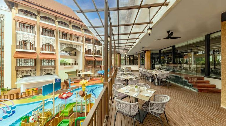 <b>DoubleTree by Hilton Putrajaya Lakeside Pool</b>. Images powered by <a href="https://iceportal.shijigroup.com/" title="IcePortal" target="_blank">IcePortal</a>.