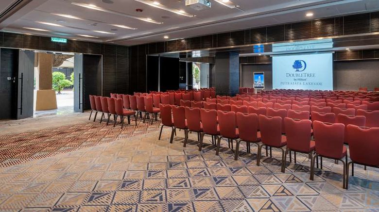 <b>DoubleTree by Hilton Putrajaya Lakeside Meeting</b>. Images powered by <a href="https://iceportal.shijigroup.com/" title="IcePortal" target="_blank">IcePortal</a>.