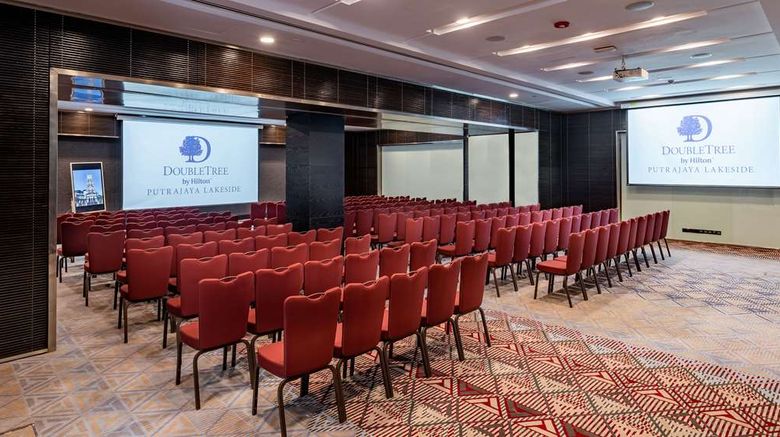 <b>DoubleTree by Hilton Putrajaya Lakeside Meeting</b>. Images powered by <a href="https://iceportal.shijigroup.com/" title="IcePortal" target="_blank">IcePortal</a>.