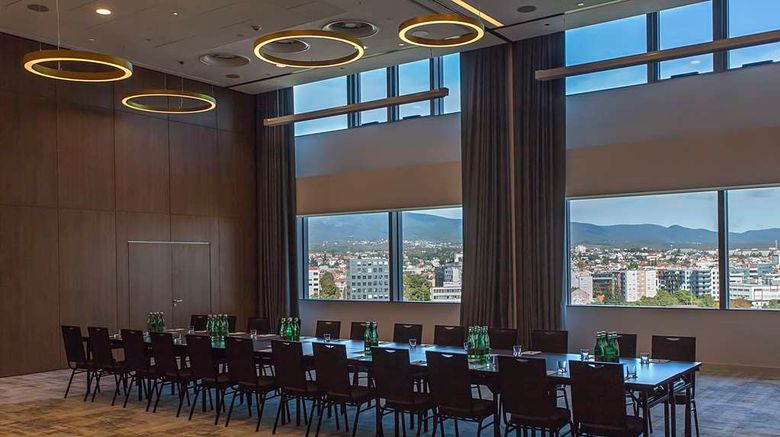 <b>Hilton Garden Inn Zagreb - Radnicka Meeting</b>. Images powered by <a href="https://iceportal.shijigroup.com/" title="IcePortal" target="_blank">IcePortal</a>.