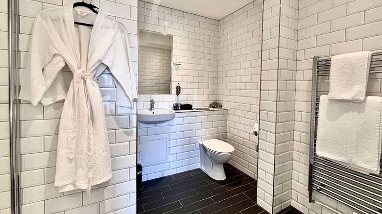 <b>Mode Hotel Lytham Room</b>. Images powered by <a href="https://iceportal.shijigroup.com/" title="IcePortal" target="_blank">IcePortal</a>.