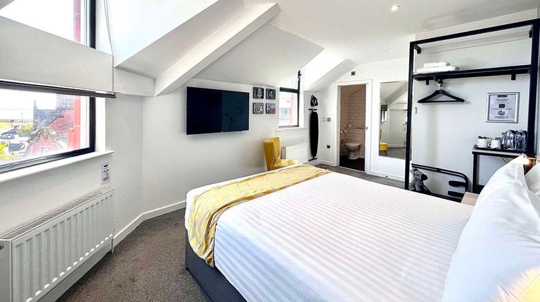 <b>Mode Hotel Lytham Room</b>. Images powered by <a href="https://iceportal.shijigroup.com/" title="IcePortal" target="_blank">IcePortal</a>.