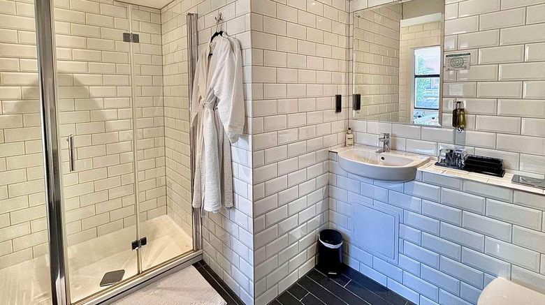 <b>Mode Hotel Lytham Room</b>. Images powered by <a href="https://iceportal.shijigroup.com/" title="IcePortal" target="_blank">IcePortal</a>.