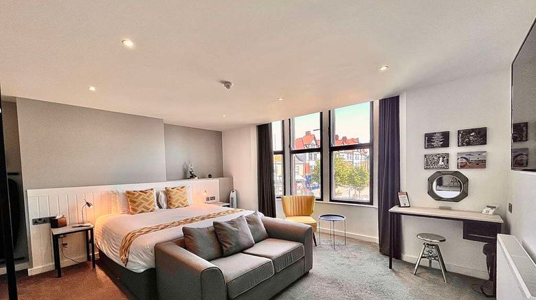 <b>Mode Hotel Lytham Room</b>. Images powered by <a href="https://iceportal.shijigroup.com/" title="IcePortal" target="_blank">IcePortal</a>.