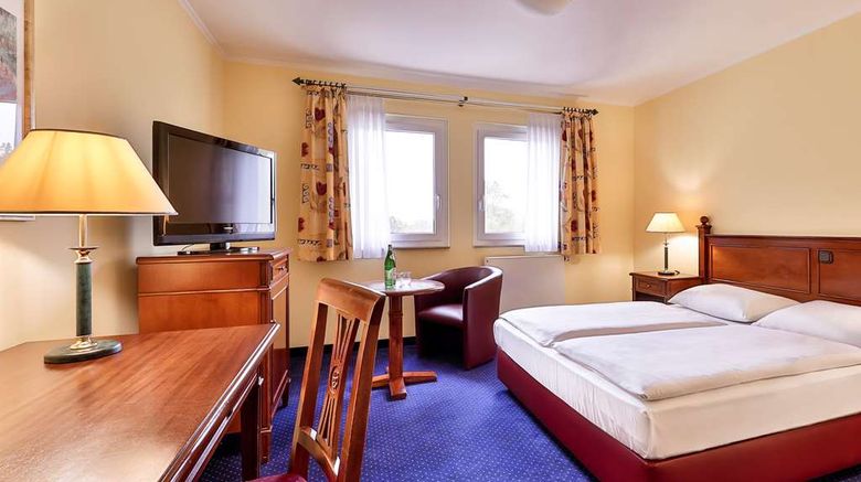 <b>Dorint Marc Aurel Resort Bad Goegging Room</b>. Images powered by <a href="https://iceportal.shijigroup.com/" title="IcePortal" target="_blank">IcePortal</a>.
