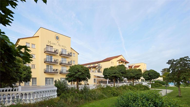 <b>Dorint Marc Aurel Resort Bad Goegging Exterior</b>. Images powered by <a href="https://iceportal.shijigroup.com/" title="IcePortal" target="_blank">IcePortal</a>.