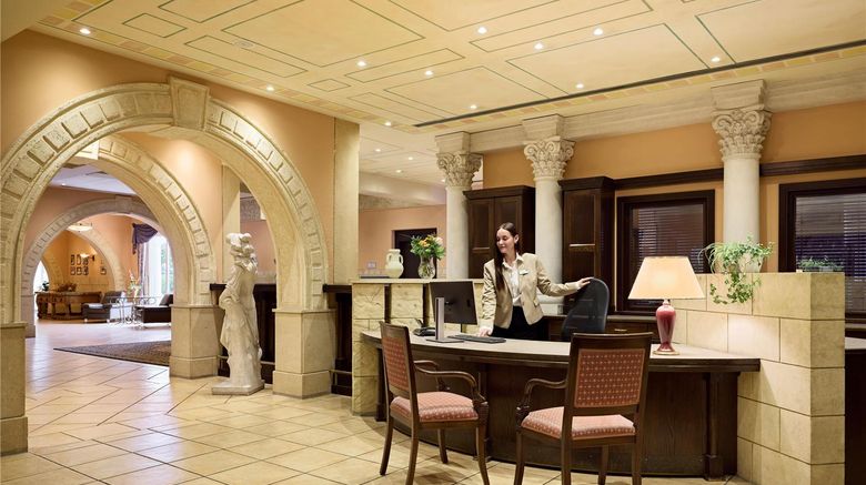 <b>Dorint Marc Aurel Resort Bad Goegging Lobby</b>. Images powered by <a href="https://iceportal.shijigroup.com/" title="IcePortal" target="_blank">IcePortal</a>.