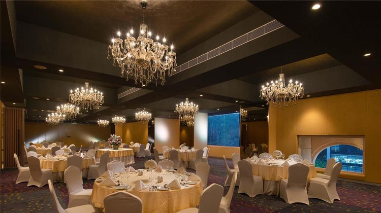Grand Mercure Bengaluru at Gopalan Mall Meeting