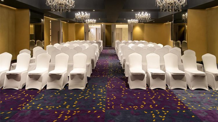 Grand Mercure Bengaluru at Gopalan Mall Meeting