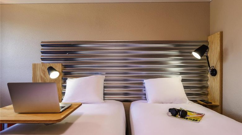 <b>Ibis Styles Bobigny Centre Room</b>. Images powered by <a href="https://iceportal.shijigroup.com/" title="IcePortal" target="_blank">IcePortal</a>.