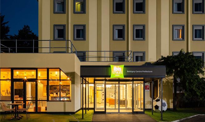 Ibis Styles Bobigny Centre Exterior