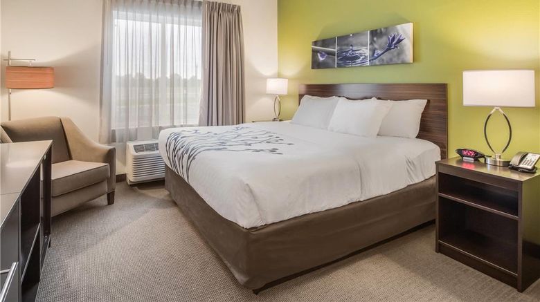 <b>Sleep Inn Suite</b>. Images powered by <a href="https://iceportal.shijigroup.com/" title="IcePortal" target="_blank">IcePortal</a>.