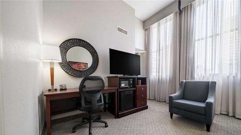 <b>Drury Plaza Hotel New Orleans Room</b>. Images powered by <a href="https://iceportal.shijigroup.com/" title="IcePortal" target="_blank">IcePortal</a>.