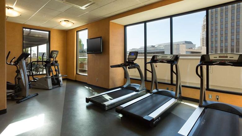 <b>Drury Inn & Suites San Antonio Riverwalk Health</b>. Images powered by <a href="https://iceportal.shijigroup.com/" title="IcePortal" target="_blank">IcePortal</a>.