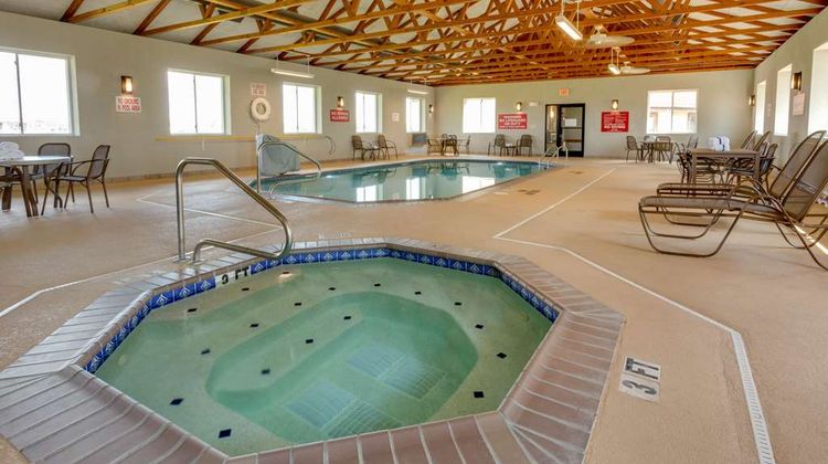 Drury Inn & Suites Hayti Caruthersville Pool