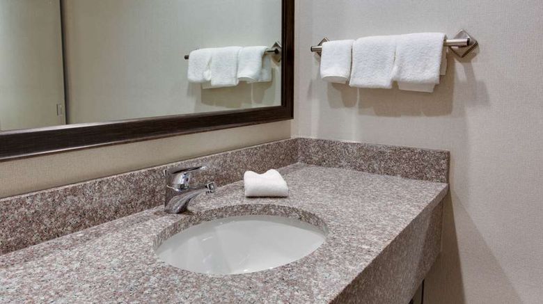 <b>Drury Inn & Suites Nashville Airport Room</b>. Images powered by <a href="https://iceportal.shijigroup.com/" title="IcePortal" target="_blank">IcePortal</a>.