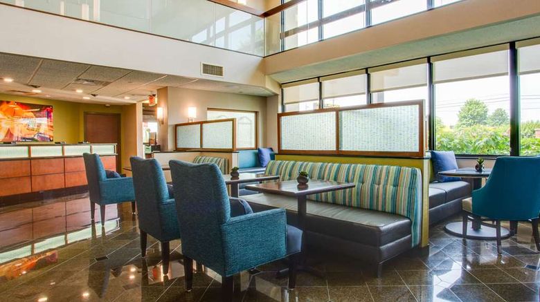 <b>Drury Inn & Suites Nashville Airport Lobby</b>. Images powered by <a href="https://iceportal.shijigroup.com/" title="IcePortal" target="_blank">IcePortal</a>.