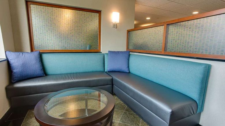 <b>Drury Inn & Suites Nashville Airport Lobby</b>. Images powered by <a href="https://iceportal.shijigroup.com/" title="IcePortal" target="_blank">IcePortal</a>.