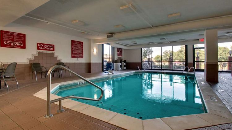 Drury Inn & Suites Evansville East Pool