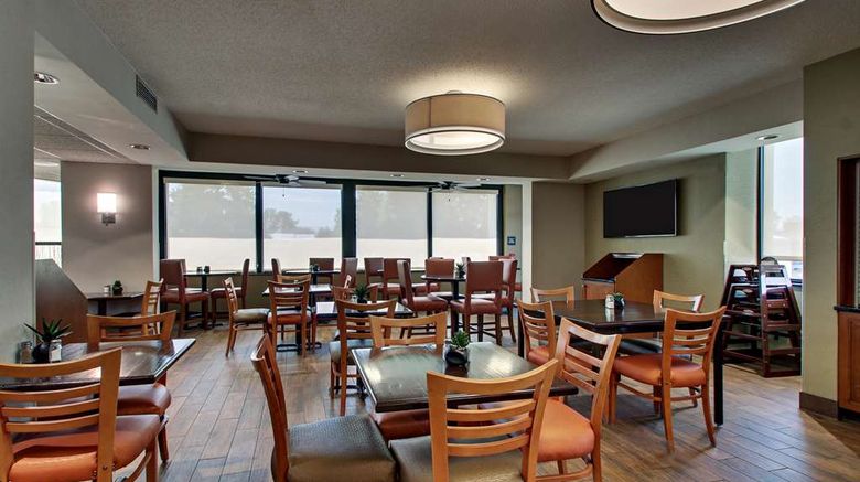 <b>Drury Inn & Suites Evansville East Restaurant</b>. Images powered by <a href="https://iceportal.shijigroup.com/" title="IcePortal" target="_blank">IcePortal</a>.