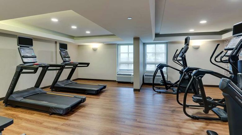 <b>Drury Inn & Suites St Joseph Health</b>. Images powered by <a href="https://iceportal.shijigroup.com/" title="IcePortal" target="_blank">IcePortal</a>.