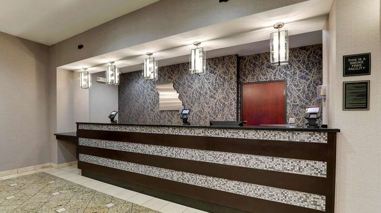 <b>Drury Inn & Suites St Joseph Lobby</b>. Images powered by <a href="https://iceportal.shijigroup.com/" title="IcePortal" target="_blank">IcePortal</a>.