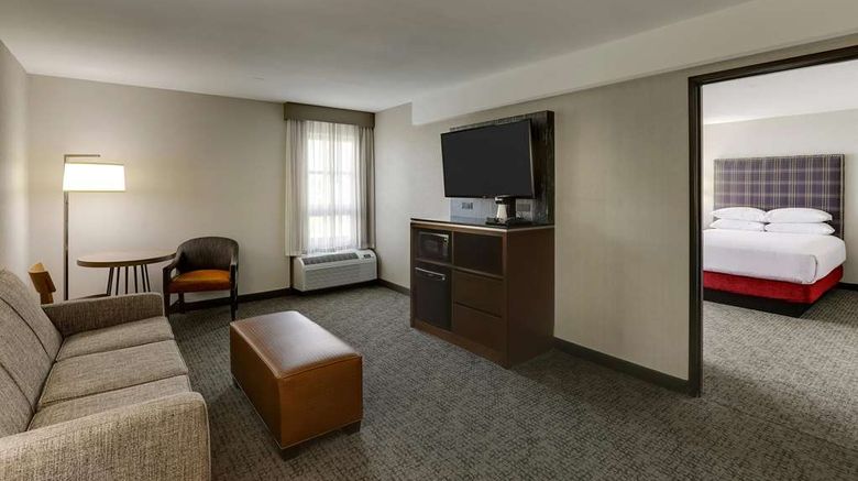 <b>Drury Inn & Suites St Joseph Room</b>. Images powered by <a href="https://iceportal.shijigroup.com/" title="IcePortal" target="_blank">IcePortal</a>.