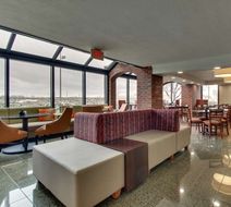 Pear Tree Inn St Louis Arnold Lobby