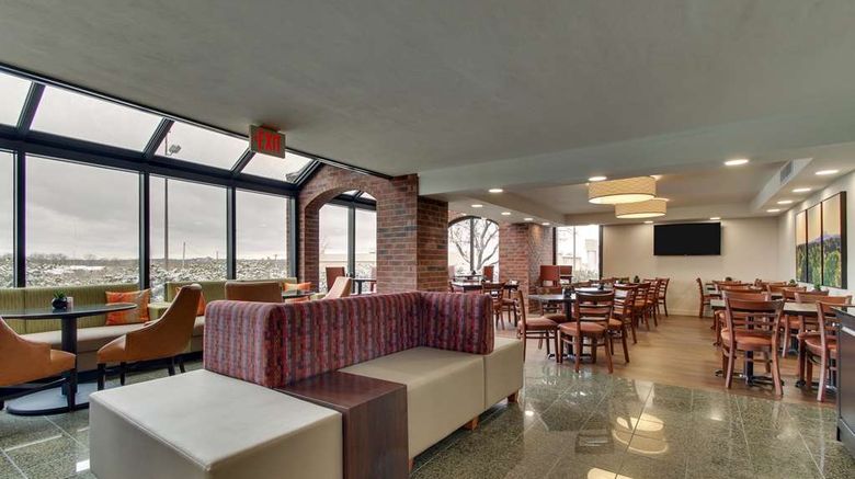 <b>Pear Tree Inn St Louis Arnold Lobby</b>. Images powered by <a href="https://iceportal.shijigroup.com/" title="IcePortal" target="_blank">IcePortal</a>.