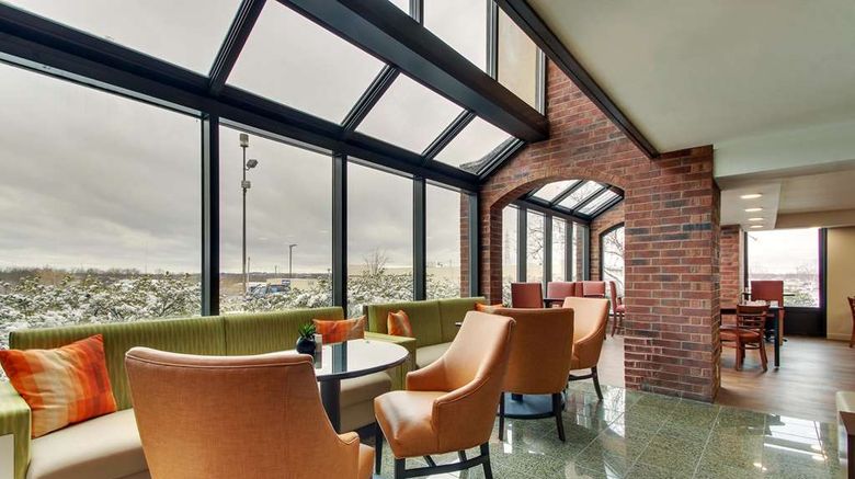 <b>Pear Tree Inn St Louis Arnold Lobby</b>. Images powered by <a href="https://iceportal.shijigroup.com/" title="IcePortal" target="_blank">IcePortal</a>.