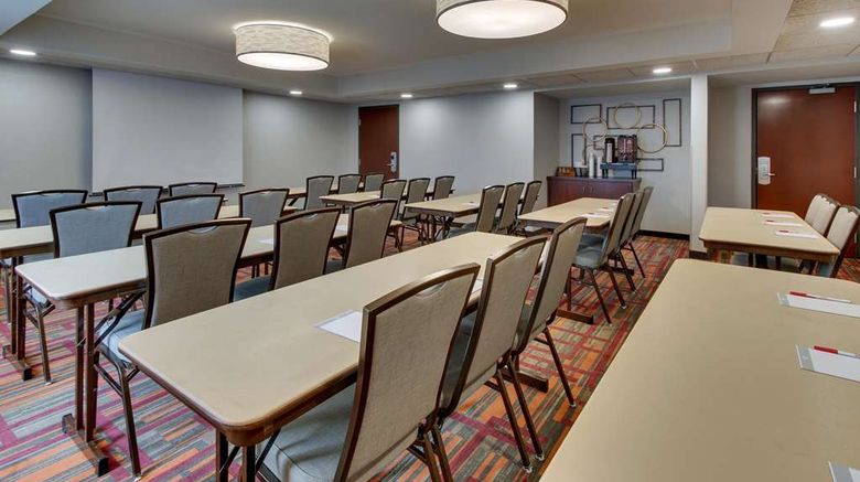 <b>Pear Tree Inn St Louis Arnold Meeting</b>. Images powered by <a href="https://iceportal.shijigroup.com/" title="IcePortal" target="_blank">IcePortal</a>.