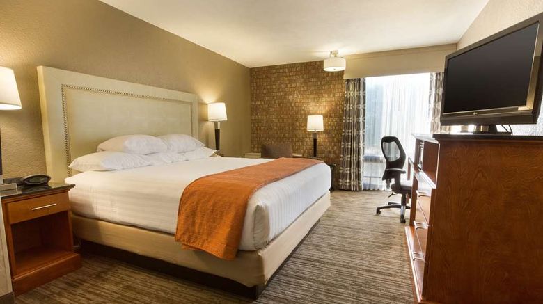 <b>Drury Inn & Suites Austin North Room</b>. Images powered by <a href="https://iceportal.shijigroup.com/" title="IcePortal" target="_blank">IcePortal</a>.