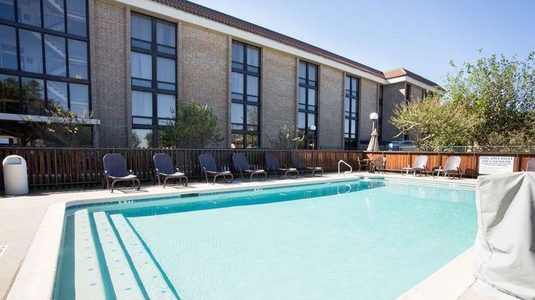 Drury Inn & Suites Austin North Pool