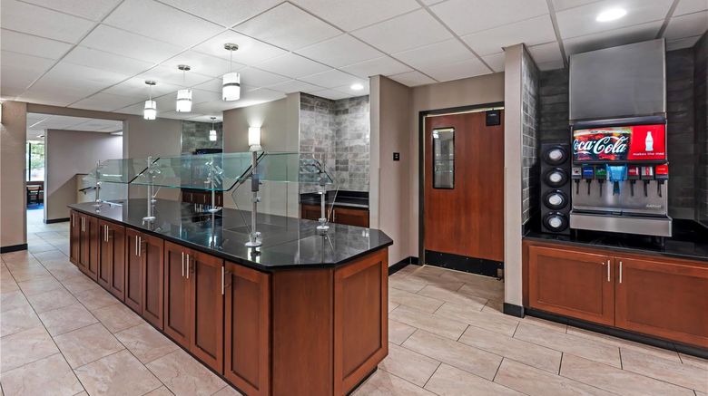 <b>Drury Inn & Suites Austin North Restaurant</b>. Images powered by <a href="https://iceportal.shijigroup.com/" title="IcePortal" target="_blank">IcePortal</a>.