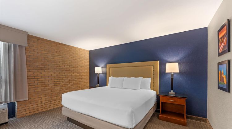 Drury Inn & Suites Austin North Room