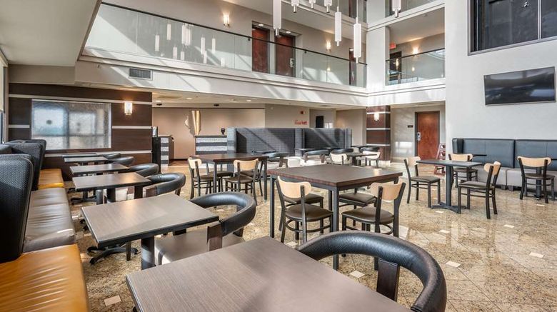 <b>Drury Inn & Suites Champaign Restaurant</b>. Images powered by <a href="https://iceportal.shijigroup.com/" title="IcePortal" target="_blank">IcePortal</a>.