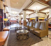 Drury Inn & Suites St Louis Union Stn Lobby
