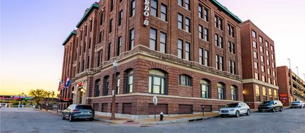 Drury Inn & Suites St Louis Union Stn Exterior