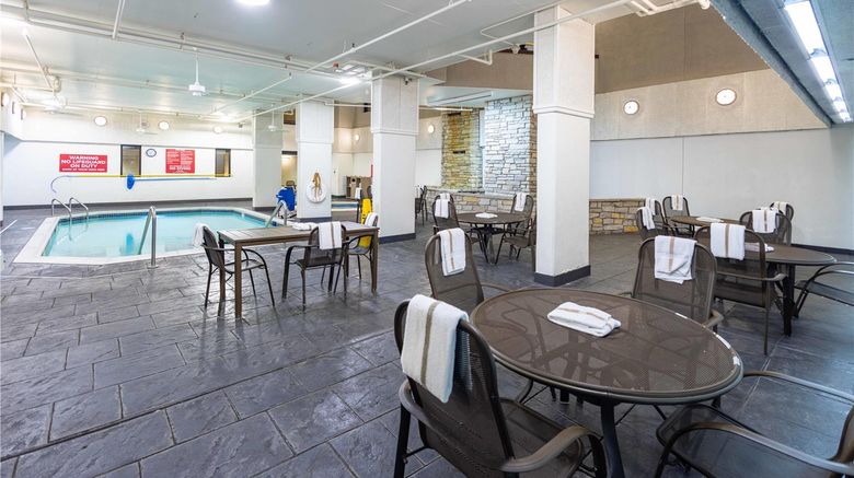 <b>Drury Plaza Hotel St Louis Union Station Pool</b>. Images powered by <a href="https://iceportal.shijigroup.com/" title="IcePortal" target="_blank">IcePortal</a>.