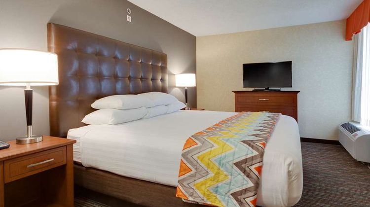 Drury Inn & Suites Columbia Stadium Blvd Room