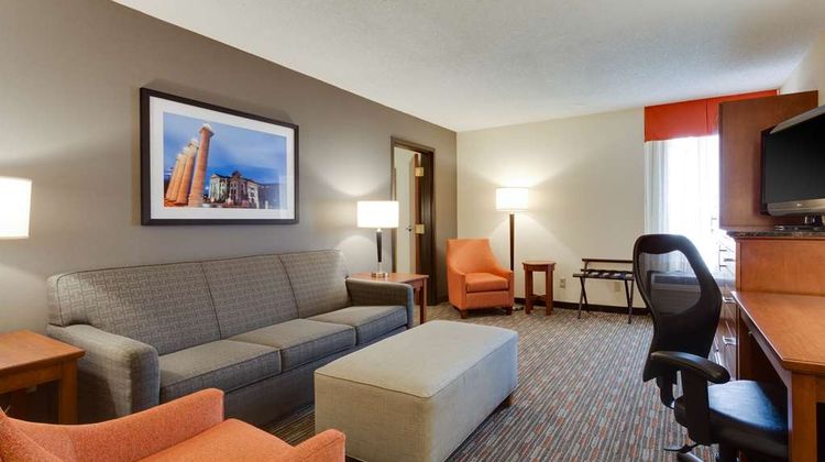 Drury Inn & Suites Columbia Stadium Blvd Room