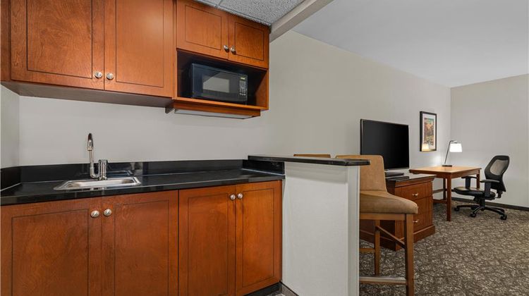 Drury Plaza Hotel St Louis Creve Coeur Room