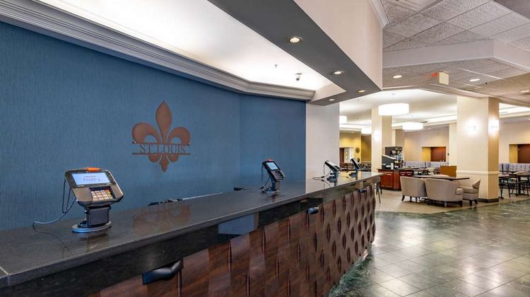 Pear Tree Inn St Louis Nr Union Station Lobby